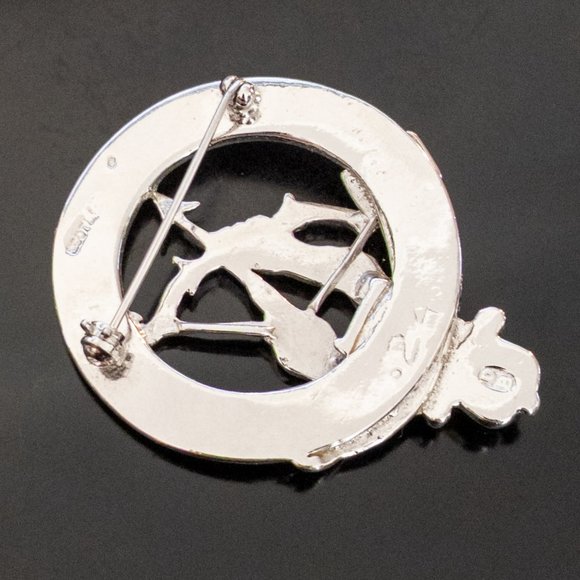 FLETCHER Clan Crest ALTA PETE Pewter Brooch Pin Scottish Family Kilt Metal Bow - Picture 3 of 4